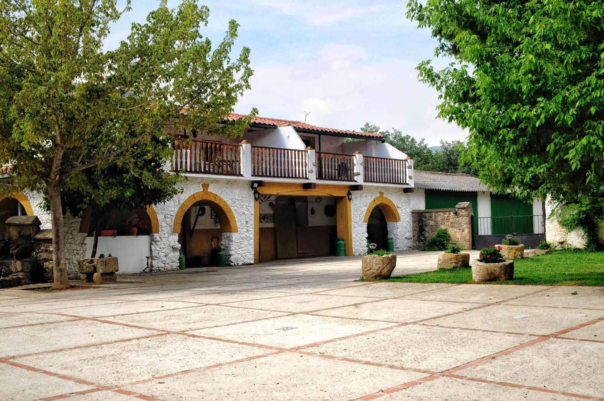La Caseria Navaconcejo Exterior photo
